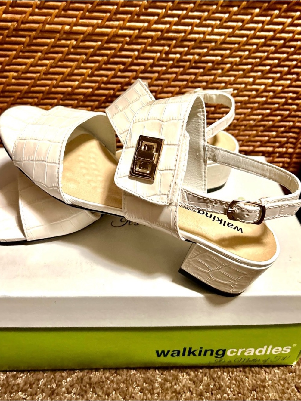 NIB-White Croc-Embossed Slingback Sandals